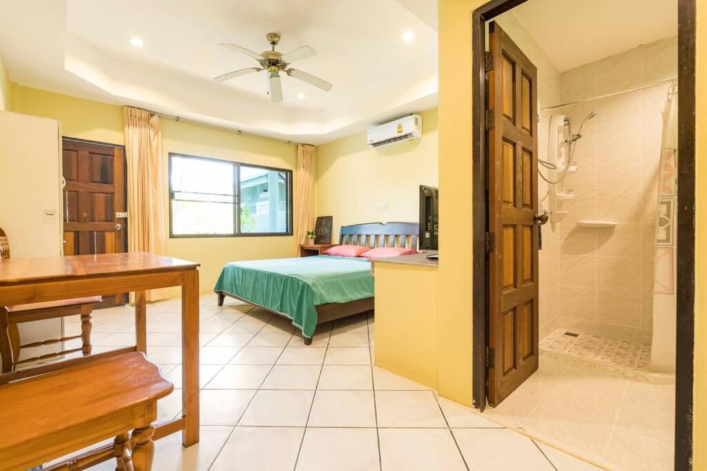 Villa Baan Coconut à Bang Tao Beach  Extérieur photo