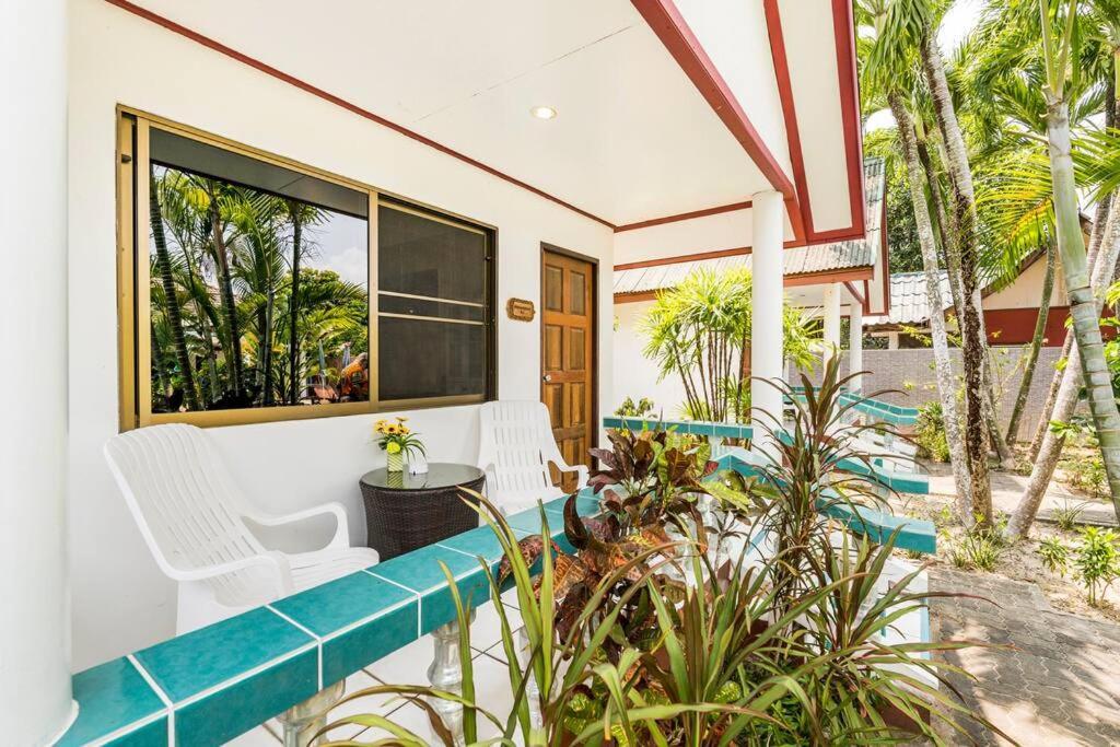 Villa Baan Coconut à Bang Tao Beach  Extérieur photo