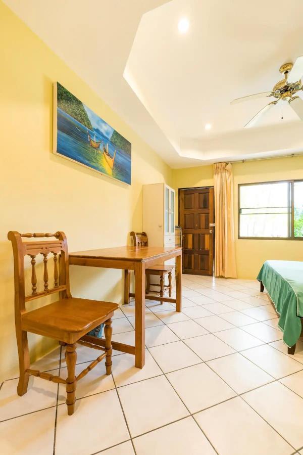 Villa Baan Coconut à Bang Tao Beach  Extérieur photo
