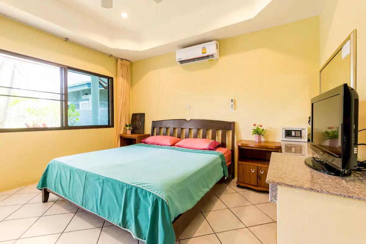 Villa Baan Coconut à Bang Tao Beach  Extérieur photo