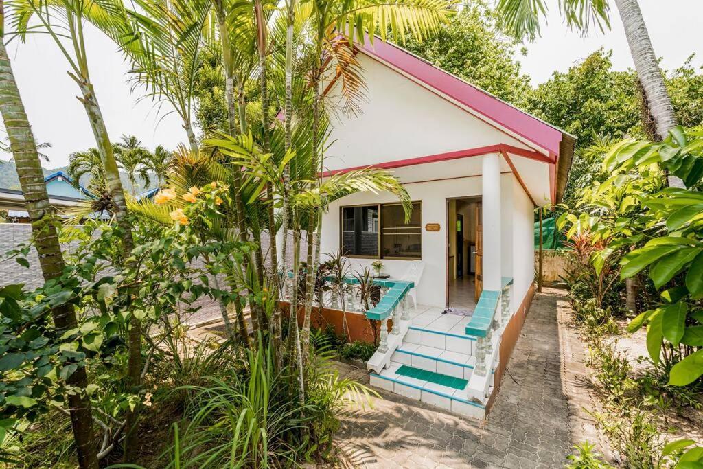 Villa Baan Coconut à Bang Tao Beach  Extérieur photo