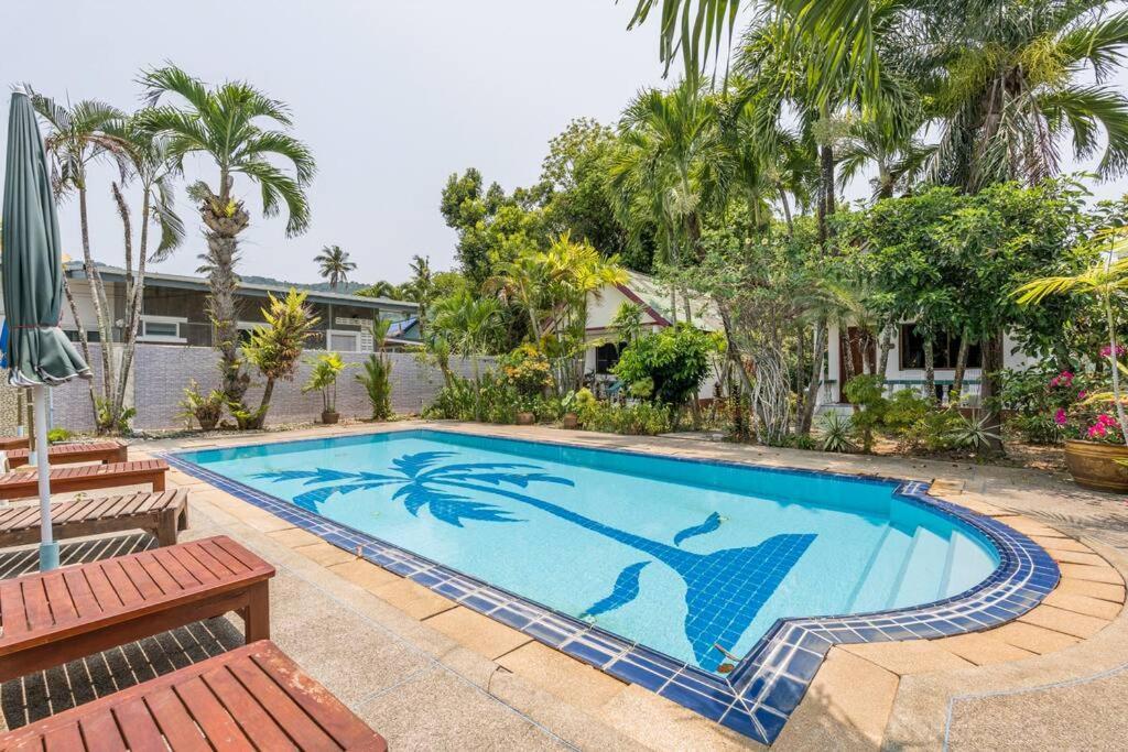 Villa Baan Coconut à Bang Tao Beach  Extérieur photo
