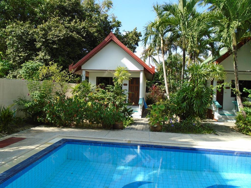 Villa Baan Coconut à Bang Tao Beach  Extérieur photo